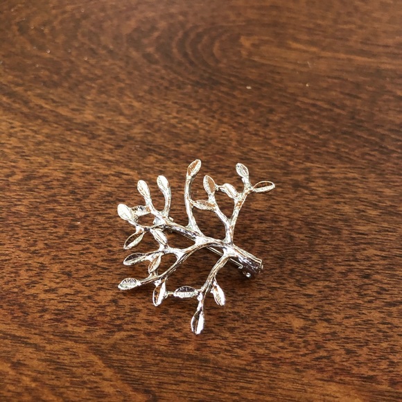 Tree Branch Brooch - Picture 3 of 4